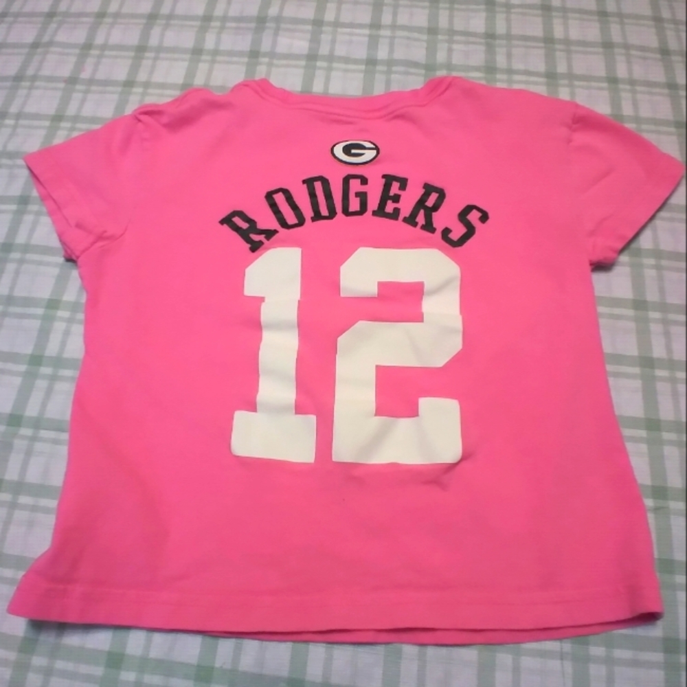 Green Bay Packers 4T Pink Aaron Rodgers Shirt. 🏈